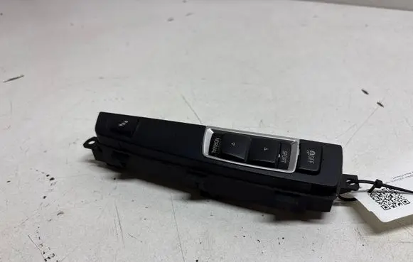 BMW 6 F12 F13 ESP (stability program) switch 10755210