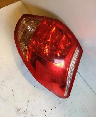Toyota RAV 4 (XA30) Rear/tail lights j88r12v