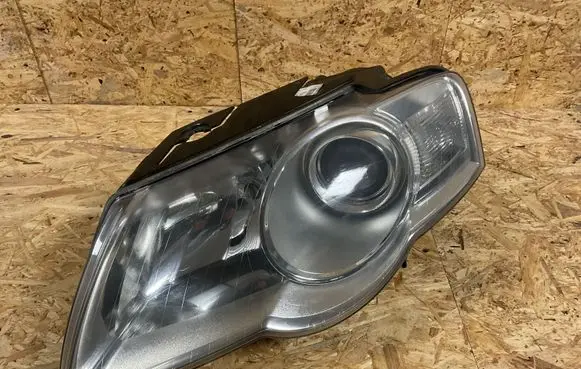 Volkswagen PASSAT B6 Headlight/headlamp 3C0941005Q
