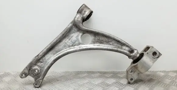 Volkswagen Tiguan Front lower control arm/wishbone 3C0407151F