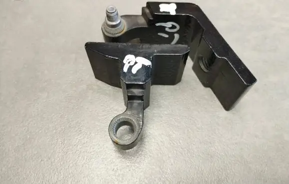 BMW X5 F15 Rear door hinge set SDDF11 A04654