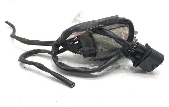 Audi A4 S4 B7 8E 8H Fan control module 8E0959501R