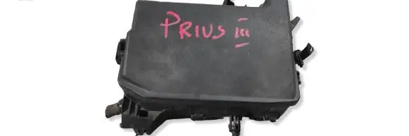 Toyota Prius (XW30) Fuse box set 8266247150