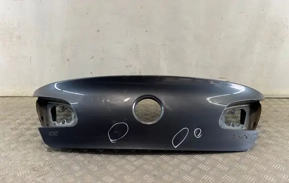 Volkswagen PASSAT CC Tailgate/trunk/boot lid 3C8827025C