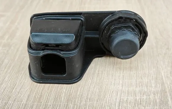 BMW X6 G06 Tailgate check strap stopper 7441961