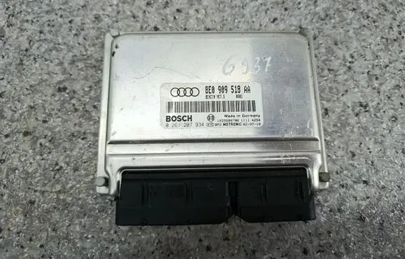 Audi A4 S4 B6 8E 8H Engine control unit/module ECU 8E0909518AA