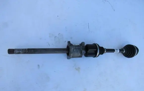 BMW 2 F46 Front driveshaft 8611938