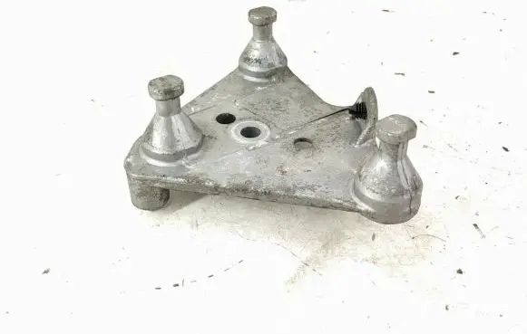 Mercedes-Benz C W204 ABS pump bracket 2044300010 A2044300010