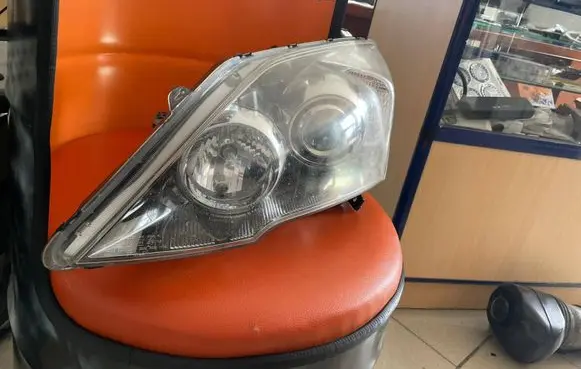 Honda CR-V Headlight/headlamp 33150SWWG1 12V35W0D2S P6756