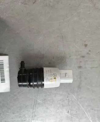 Mercedes-Benz C AMG W205 Windscreen/windshield washer pump a0998660121