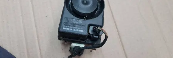 Audi A6 S6 C6 4F Alarm system siren 1K0951605C