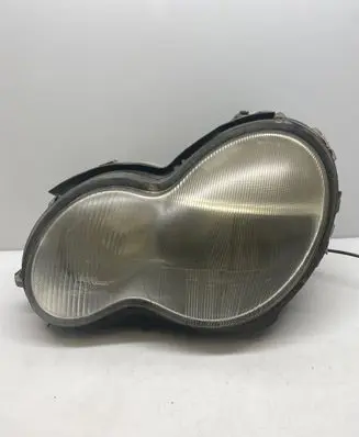 Mercedes-Benz C W203 Headlight/headlamp A2038200161 0301166201