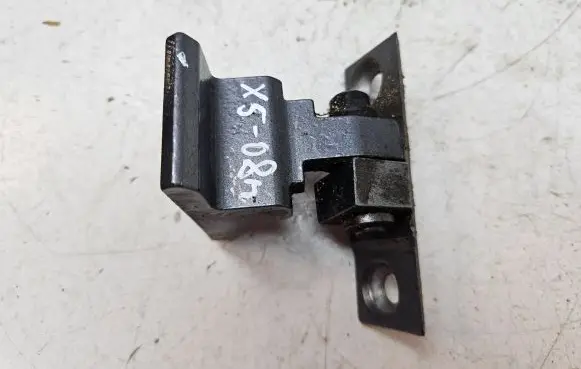 Rear door upper hinge