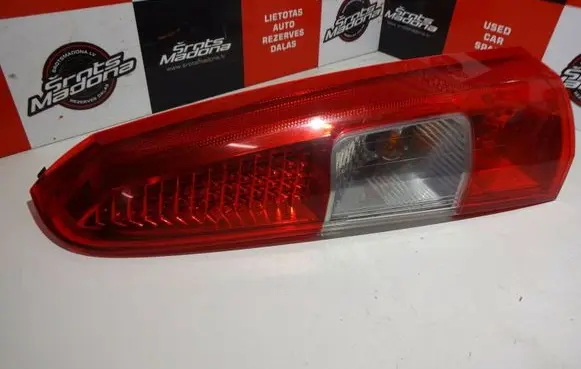 Volvo V70 Rear/tail lights 30643331