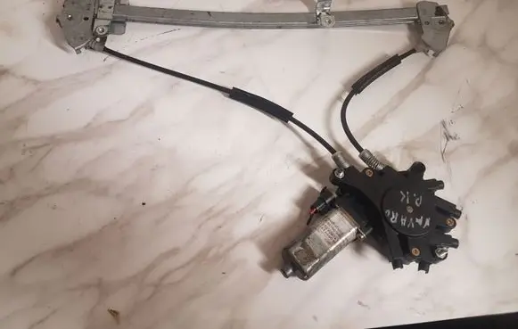 Nissan Navara D22 Front door window regulator with motor 20052 020700