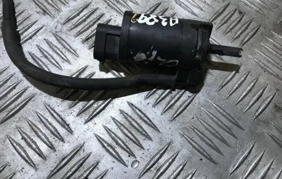 Renault Clio I Windscreen/windshield washer pump 7700802336