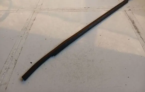 Mercedes-Benz A W169 Rear door glass trim molding 