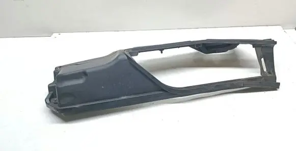 BMW 5 E60 E61 Air filter box cover 7793203 13717793203