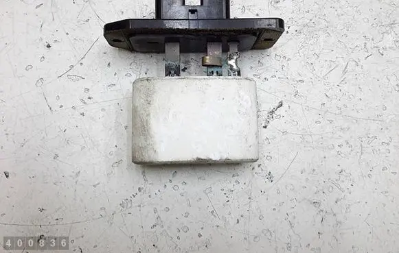 Toyota Avensis Verso Heater blower fan relay 