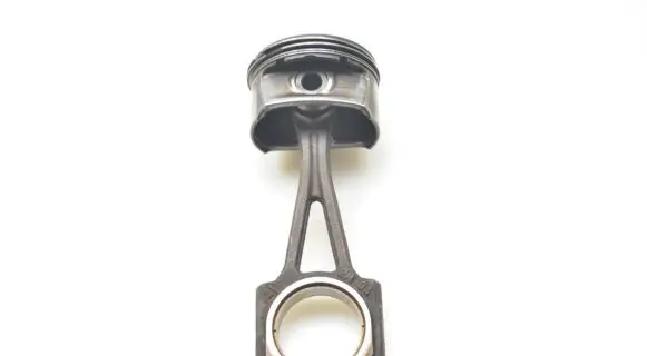 Opel Astra H Piston with connecting rod