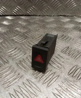 Volkswagen PASSAT B5 Hazard light switch