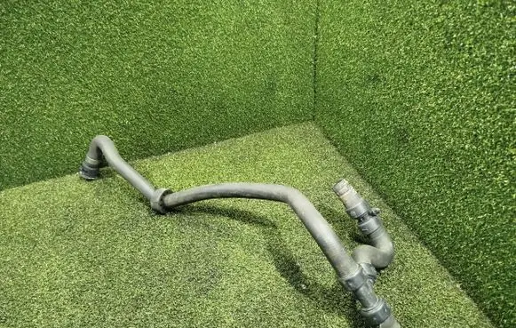 Opel Vivaro Engine coolant pipe/hose 924382711R HSR20441