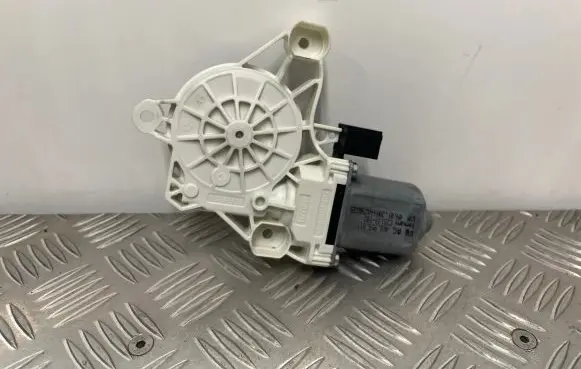 Audi A6 S6 C8 4K Rear door window regulator motor 4K0959811