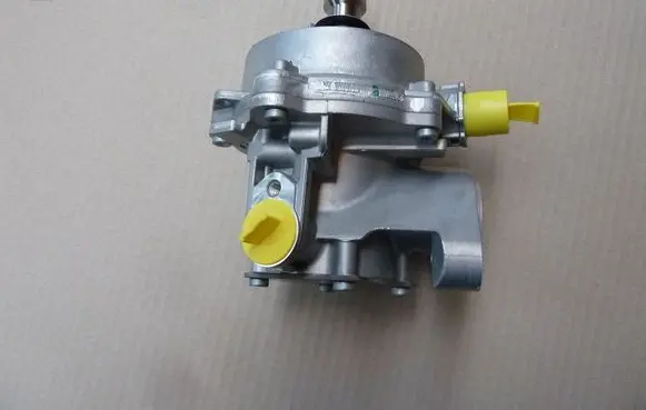 BMW 7 F01 F02 F03 F04 Vacuum pump 8618897