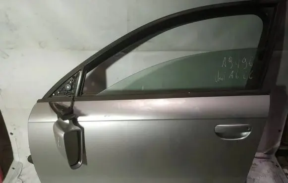 Audi A6 S6 C6 4F Front door pilkos