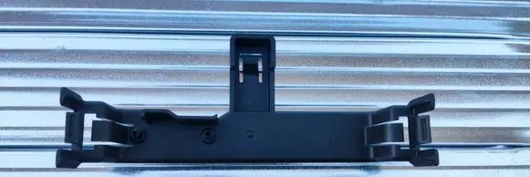 Battery bracket
