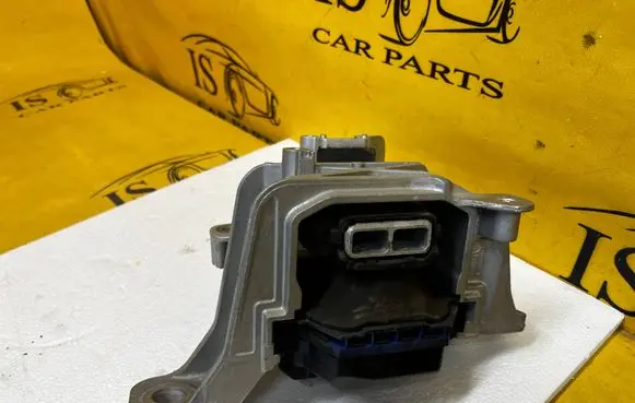 Ford Kuga III Engine mounting bracket PZ11-6F012-EA PZ116F012EA