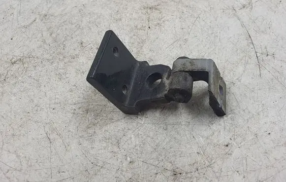 Audi A4 S4 B5 8D Rear door lower hinge 