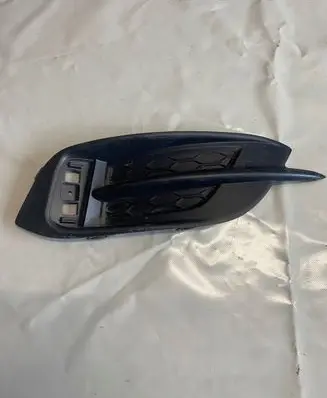 Honda Civic X Rear bumper trim bar molding 71508TEA