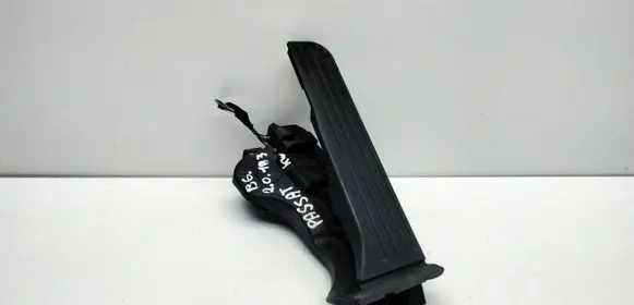 Volkswagen PASSAT B6 Accelerator throttle pedal 1K1723503L