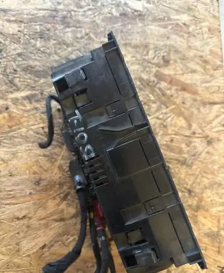 Audi A4 S4 B7 8E 8H Climate control unit 8E0820043BL