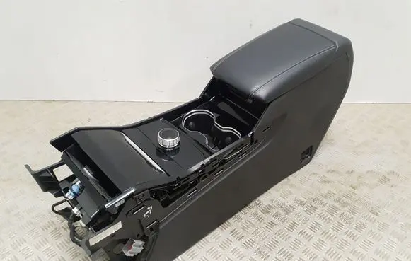Jeep Grand Cherokee WL Center console 7HA73TX7AB