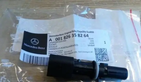 Mercedes-Benz E W211 Headlight part 0018263582 NE60919