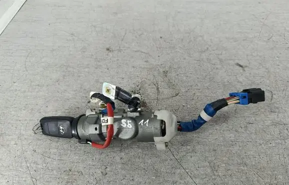 Hyundai i30 Ignition lock FDZDC2