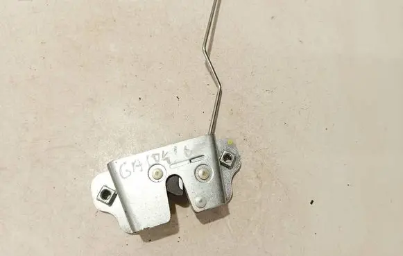 Hyundai Tiburon Seat back rest lock catch 