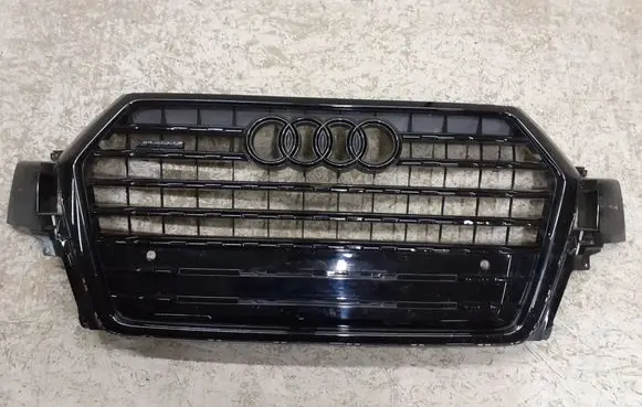 Audi Q7 4M Front bumper upper radiator grill 4M0853651F