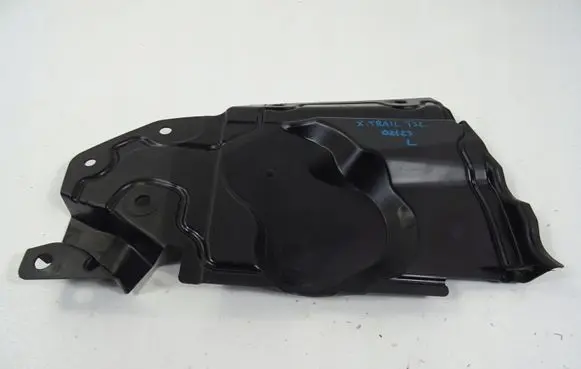 Nissan X-Trail T32 Engine splash shield/under tray 648394CL0A
