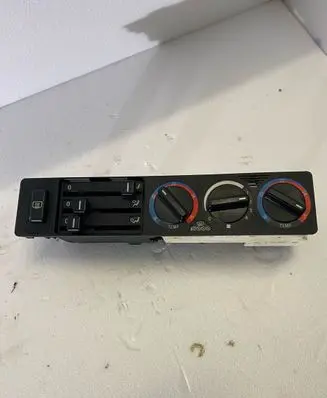 BMW 5 E34 Climate control unit E346411 8351651 8351653