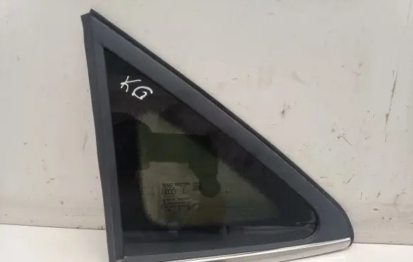 MG ZS Rear side window