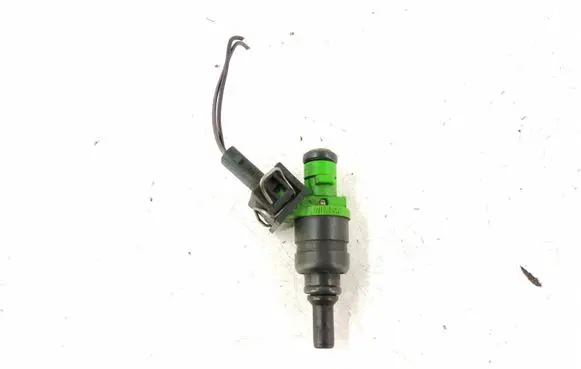 Mercedes-Benz E W211 Fuel injector