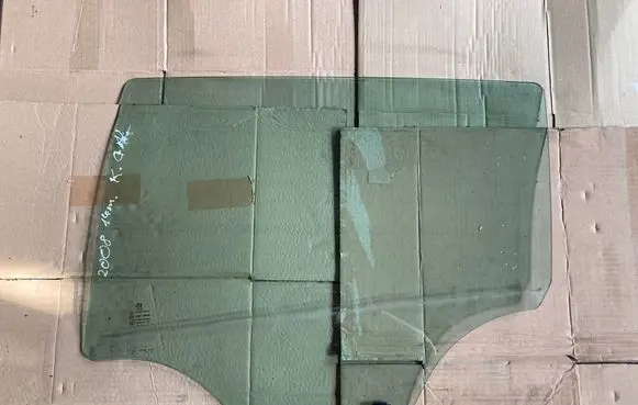Peugeot 2008 I Rear door window glass 43R00048 E000292 DOT24M189AS2