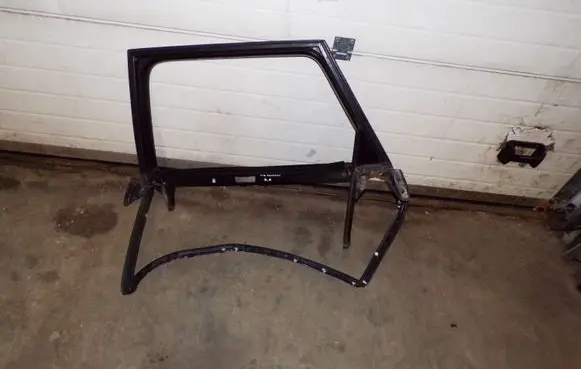 Audi A6 Allroad C6 Rear door window/glass frame 