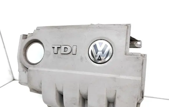 Volkswagen PASSAT B6 Engine cover (trim) 03G103967N 03G103967C 03G103967P