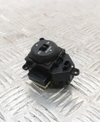 Hyundai i30 Wing mirror switch 935722R030 1738367