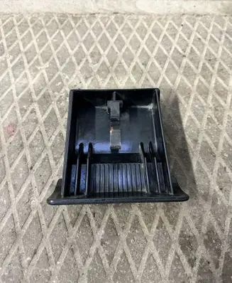 Ford Escort Car ashtray 91AGA04810AAW D1H7A