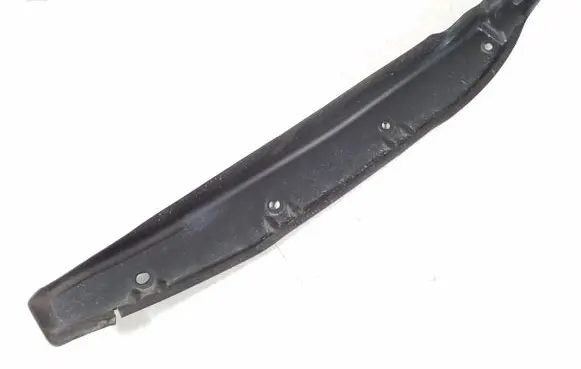 Mercedes-Benz R W251 Fender end trim A2518890225